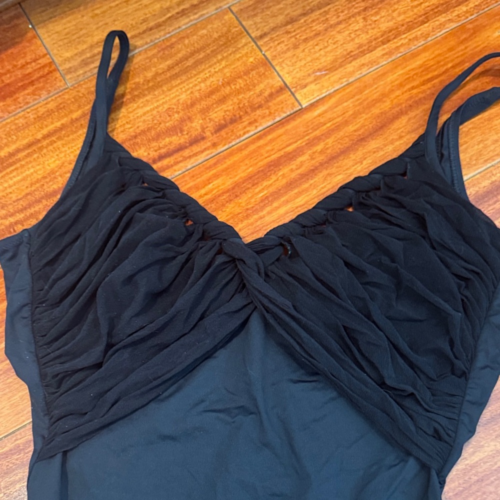 La Perla one piece bathing suit - Picture 3 of 10